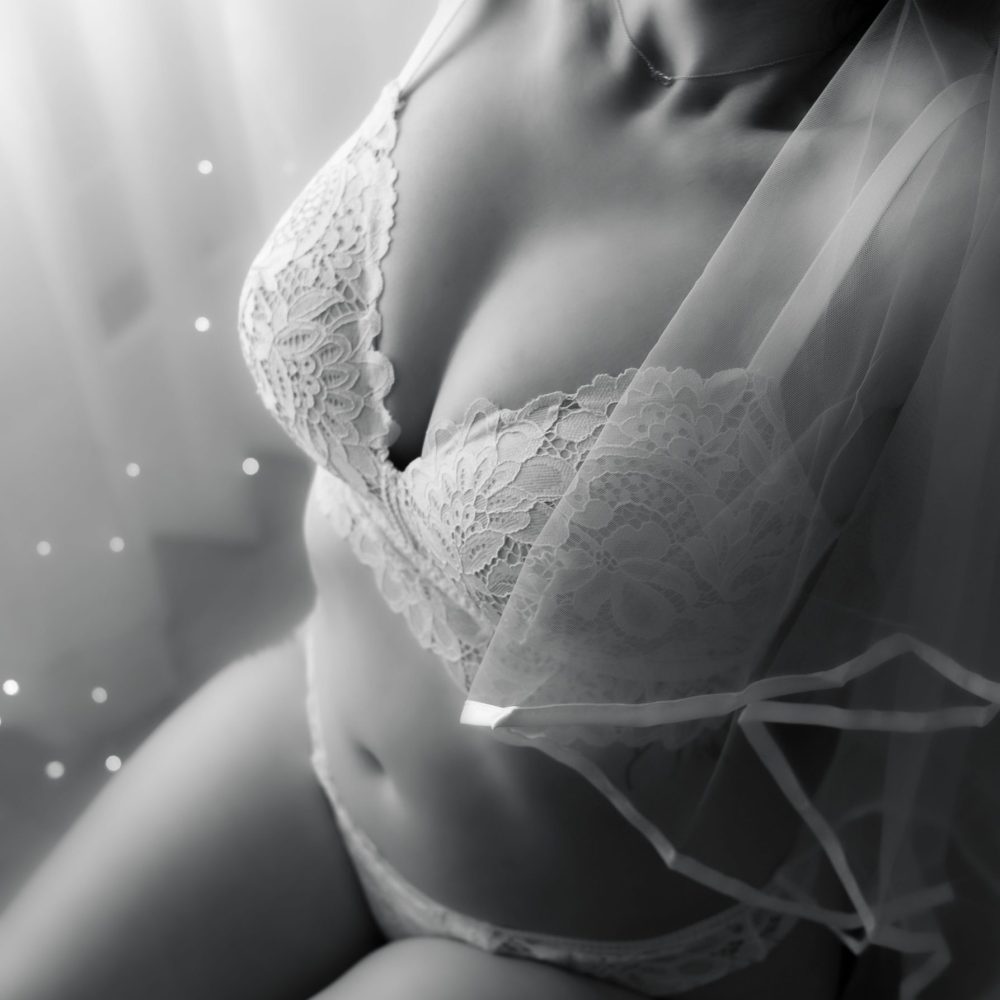 bruids boudoir shoot in Brabant in trouwlinge